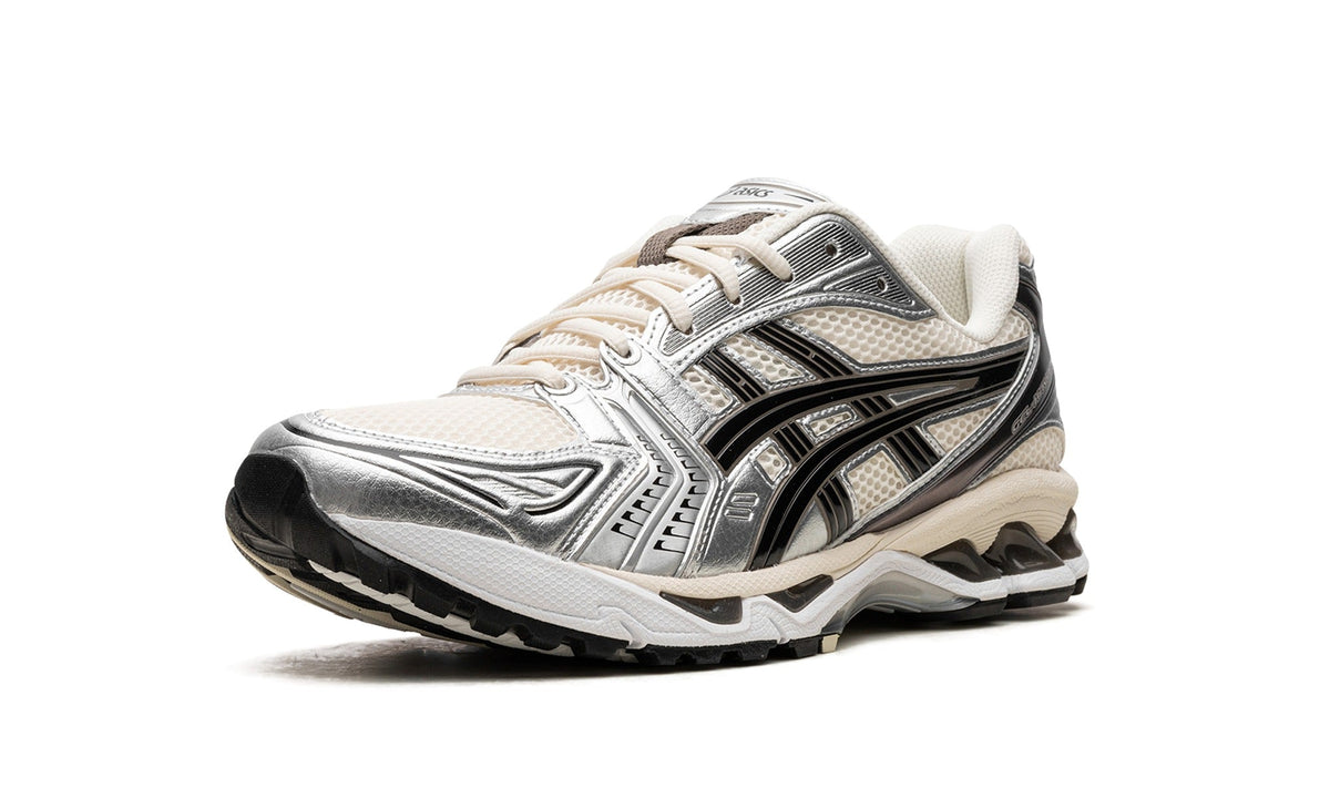 ASICS GEL-Kayano 14 Sneakers in Cream & Silver
