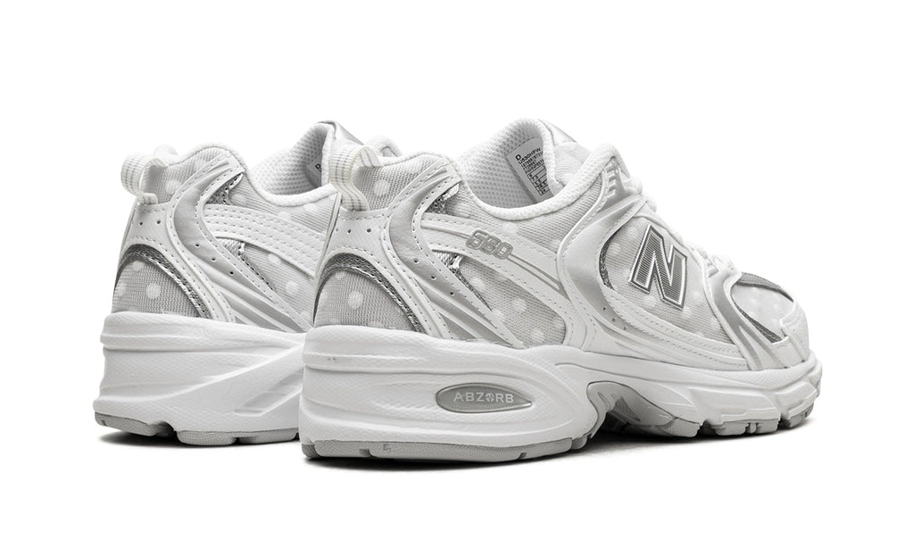 New Balance 530 Sneakers – White & Silver Grey