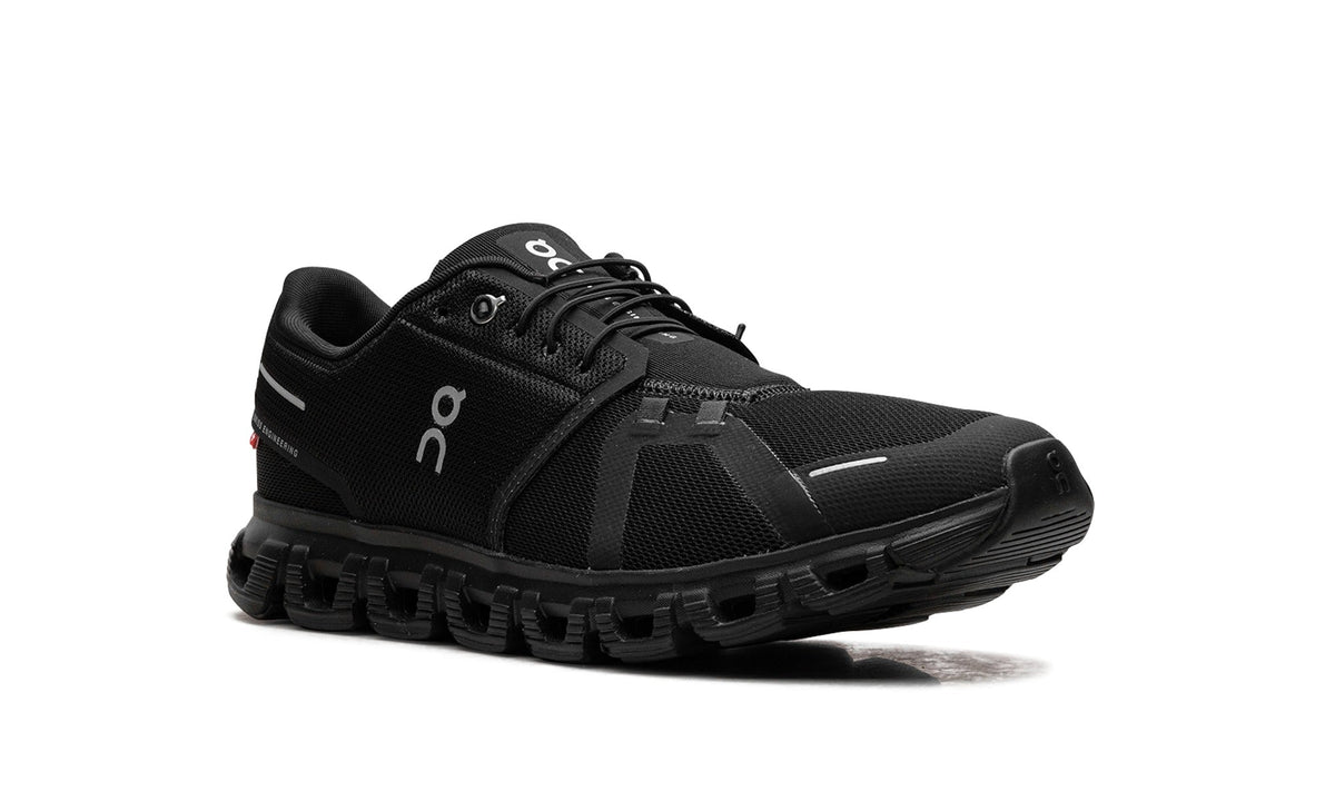 On Cloud 6 Sneakers in Triple Black