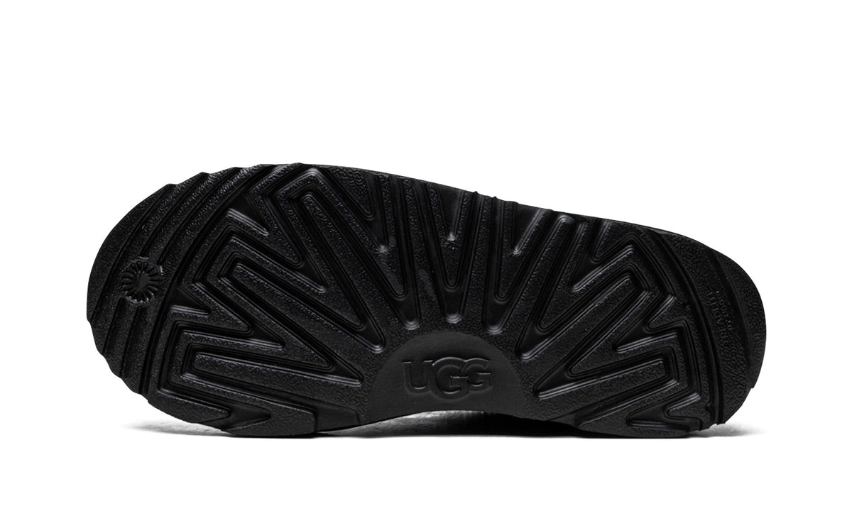UGG Tasman Slippers – Black & White