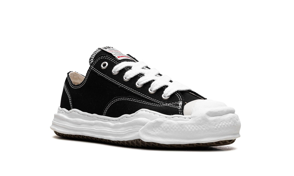 Maison Mihara Yasuhiro Low-Top Sneakers – Black & White