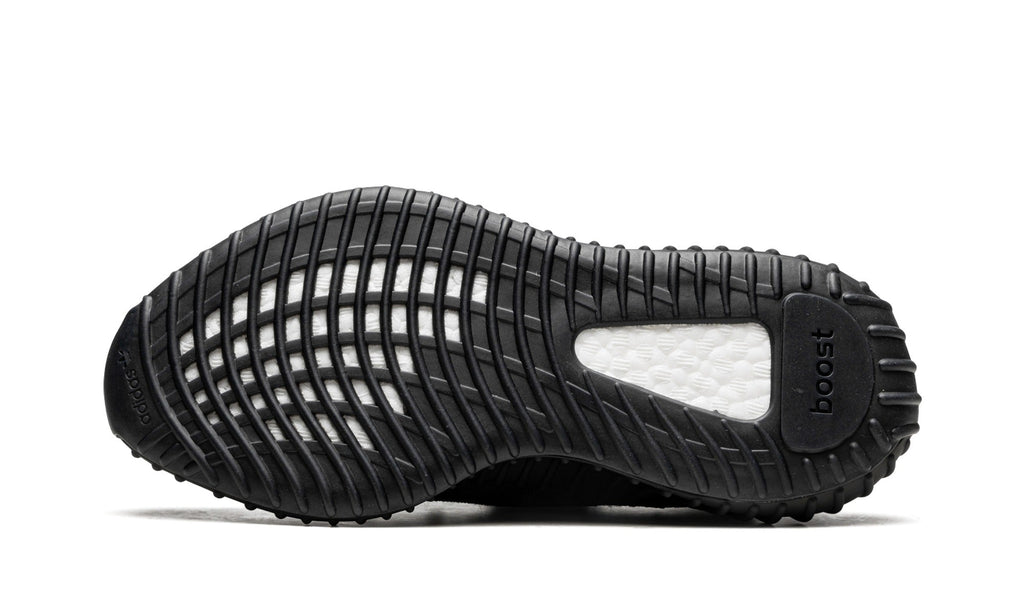 Yeezy 350 V2 Sneakers – Black
