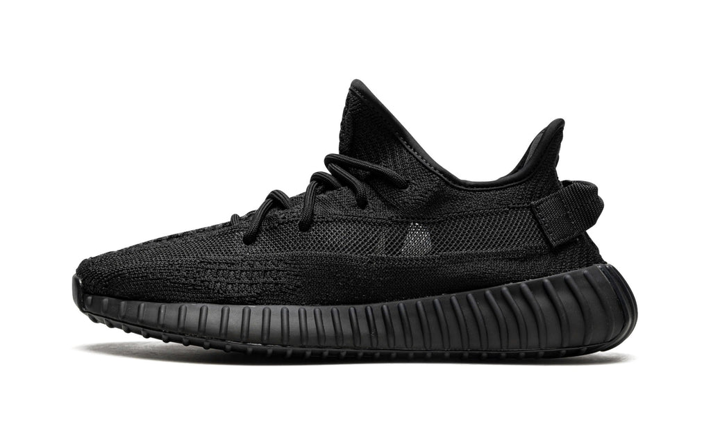 Yeezy 350 V2 Sneakers – Black (Copy)