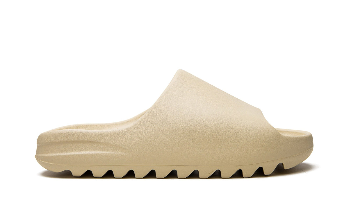 Yeezy Slide Sandals – Cream Beige